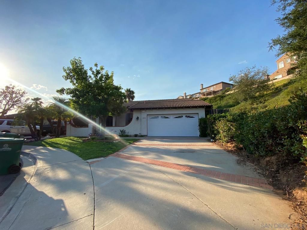 12592 Heatherfield Ln, San Diego, CA 92128
