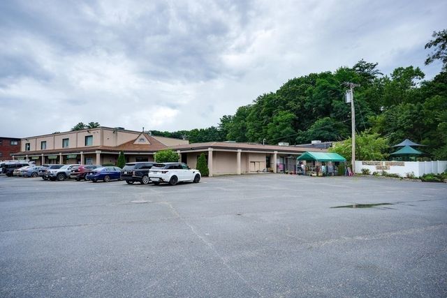 61 Nicholas Rd 4, Framingham, MA 01701