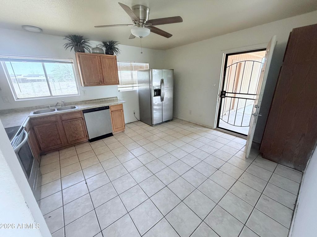 13216 W TUCKEY Lane, Glendale, AZ 85307 — photo 3