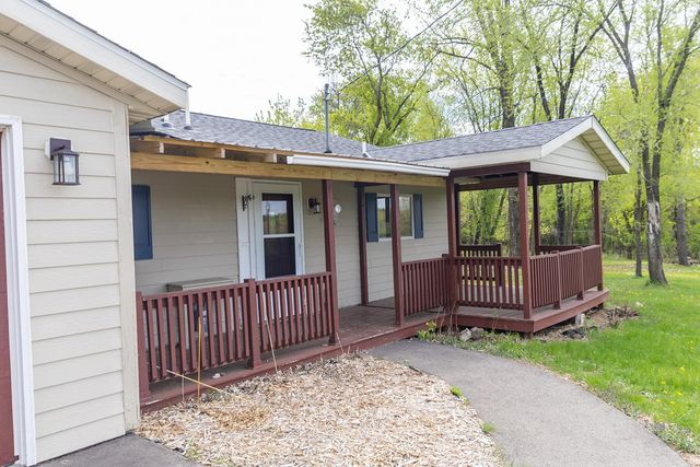 13822 44th Street N, Stillwater, MN 55082