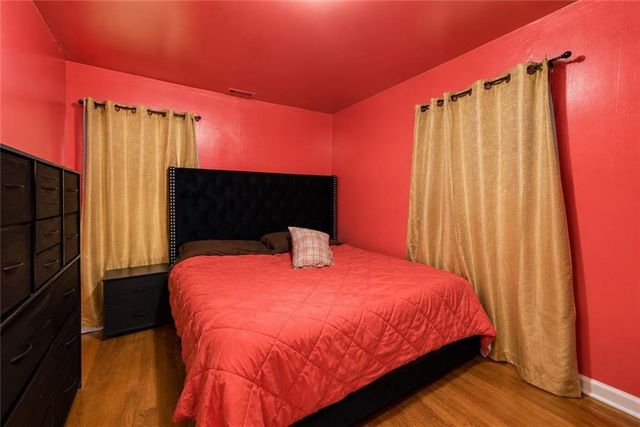 118 N Carlisle Street, Sugar Creek, MO 64054