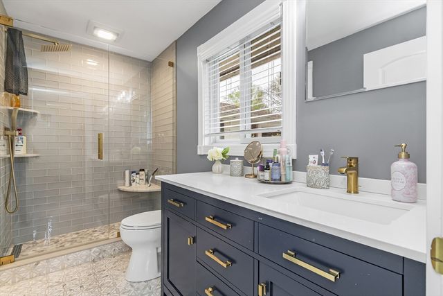 26 Reservoir Dr, Danvers, MA 01923
