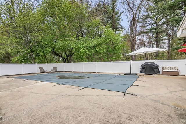 26 Reservoir Dr, Danvers, MA 01923