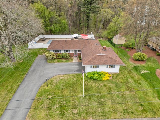 26 Reservoir Dr, Danvers, MA 01923