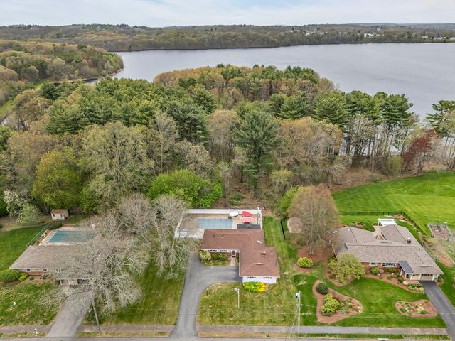 26 Reservoir Dr, Danvers, MA 01923
