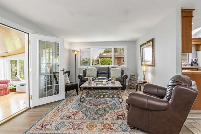 26 Reservoir Dr, Danvers, MA 01923