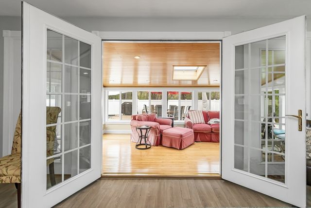 26 Reservoir Dr, Danvers, MA 01923