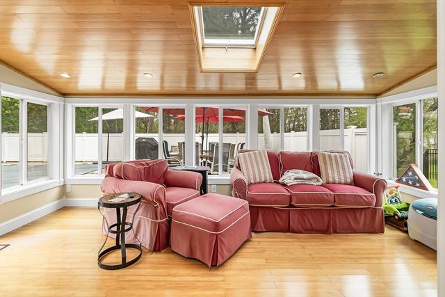 26 Reservoir Dr, Danvers, MA 01923