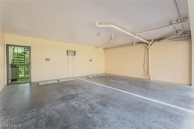 807 River Point DR 102D, Naples, FL 34102