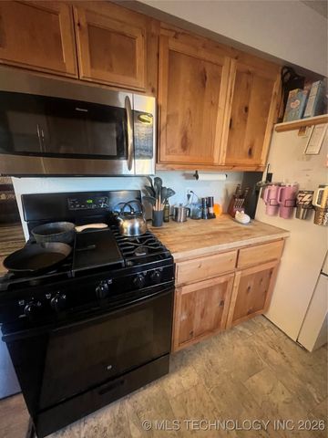 606 Straight Street, Fort Gibson, OK 74434