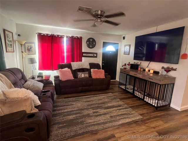 606 Straight Street, Fort Gibson, OK 74434