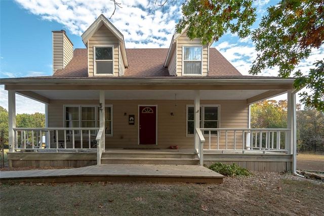 1140 N 100th Road, Baldwin City, KS 66006