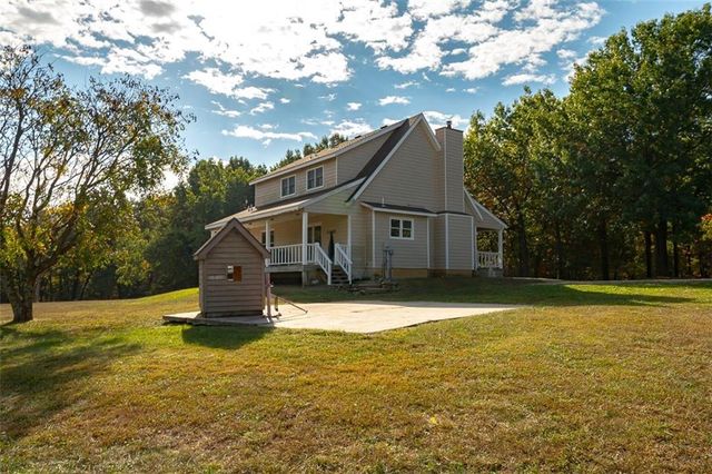 1140 N 100th Road, Baldwin City, KS 66006