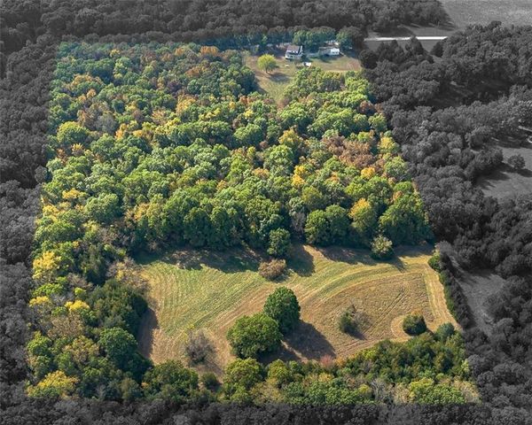 1140 N 100th Road, Baldwin City, KS 66006