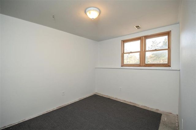 1140 N 100th Road, Baldwin City, KS 66006