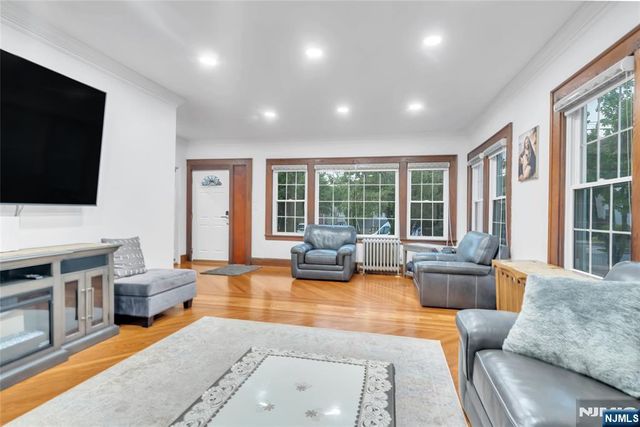 353 Page Avenue, Lyndhurst, NJ 07071