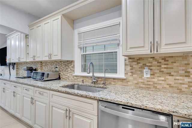 353 Page Avenue, Lyndhurst, NJ 07071