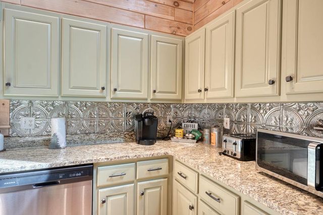 113 Sunrise Court, Blue Ridge, GA 30513
