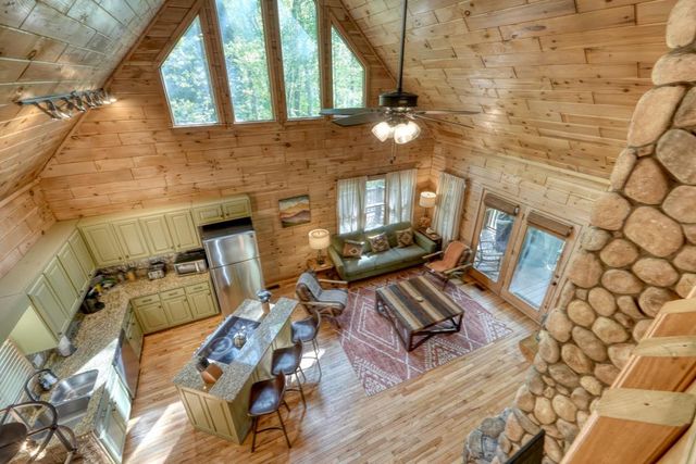 113 Sunrise Court, Blue Ridge, GA 30513