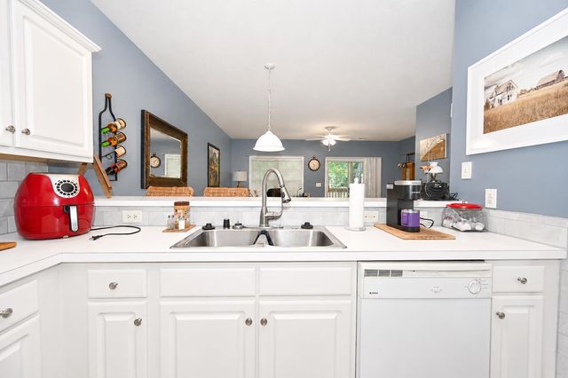 1058 Sea Mountain Hwy Unit 10202, North Myrtle Beach, SC 29582