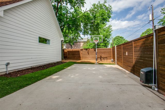 2226 Shady Creek Drive, Richardson, TX 75080