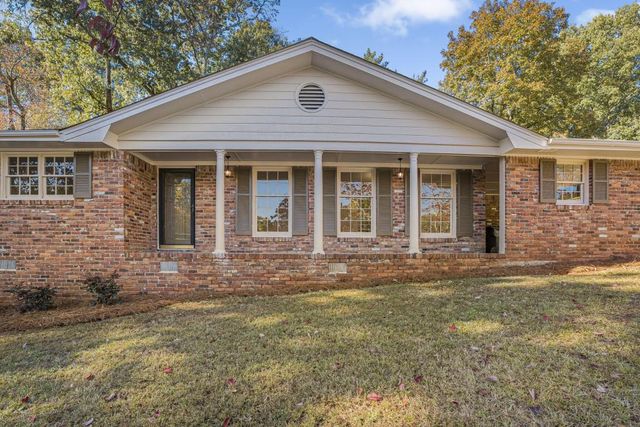 483 Rollingwood Drive, Stone Mountain, GA 30087
