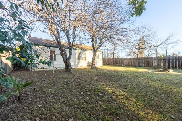 6817 6th St, Rio Linda, CA 95673