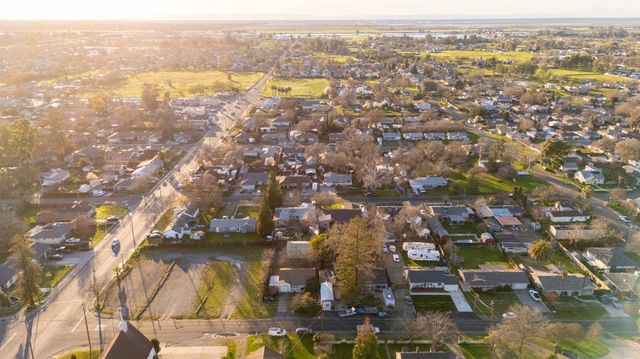 6817 6th St, Rio Linda, CA 95673