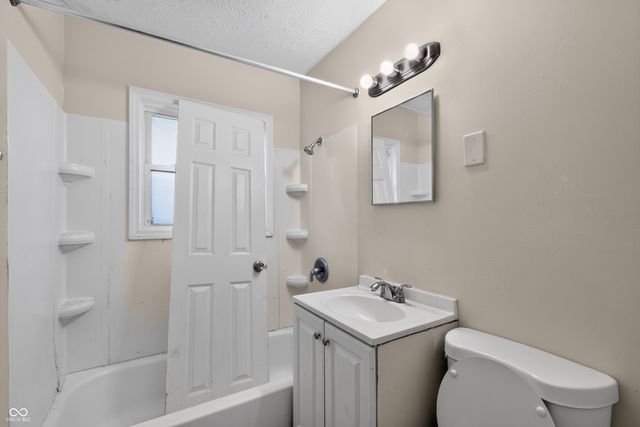 3651 Decamp Drive, Indianapolis, IN 46226