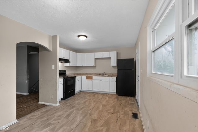 3651 Decamp Drive, Indianapolis, IN 46226
