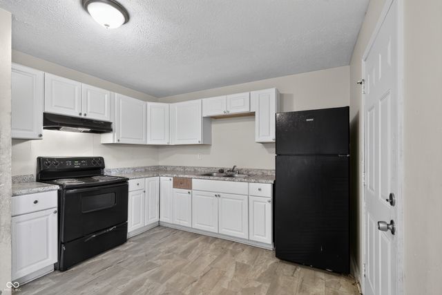 3651 Decamp Drive, Indianapolis, IN 46226
