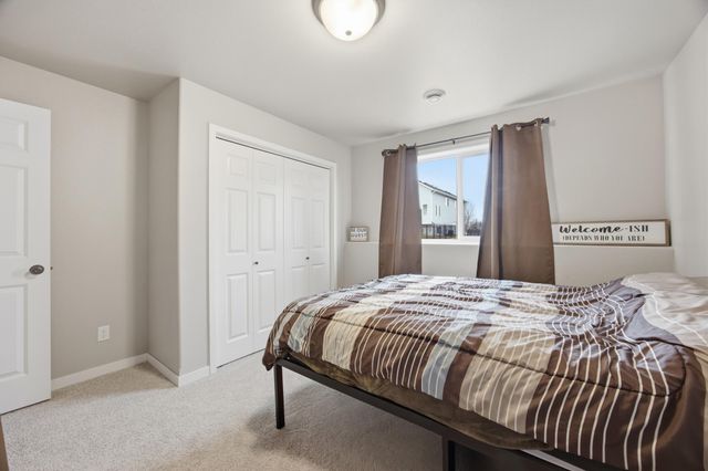 2581 66th Avenue S, Fargo, ND 58104