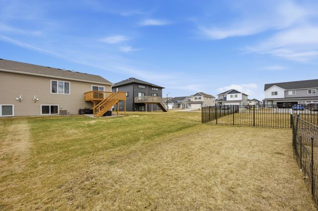 2581 66th Avenue S, Fargo, ND 58104