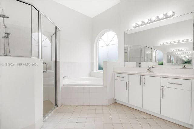 3591 NE 10th Dr, Homestead, FL 33033