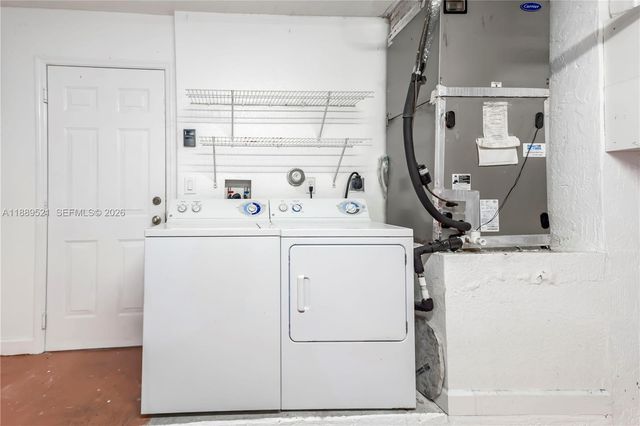 3591 NE 10th Dr, Homestead, FL 33033