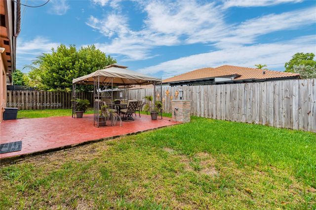 3591 NE 10th Dr, Homestead, FL 33033