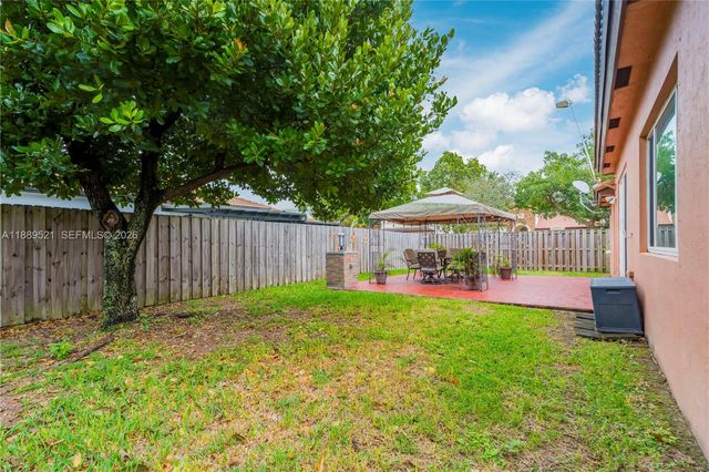 3591 NE 10th Dr, Homestead, FL 33033