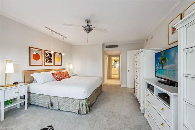 6001 Pelican Bay BLVD # 204, Naples, FL 34108