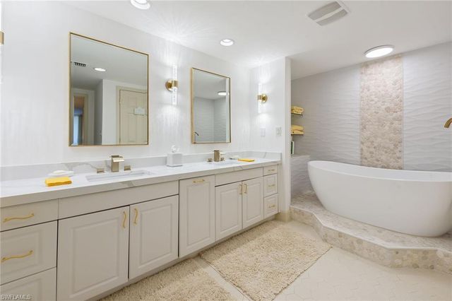 6001 Pelican Bay BLVD # 204, Naples, FL 34108