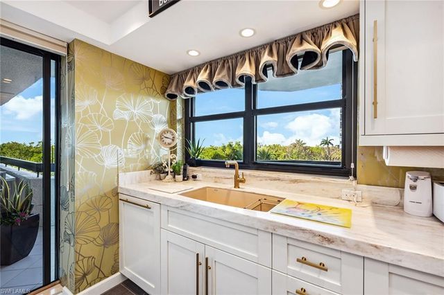 6001 Pelican Bay BLVD # 204, Naples, FL 34108