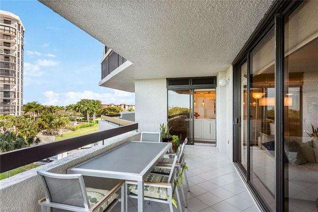 6001 Pelican Bay BLVD # 204, Naples, FL 34108