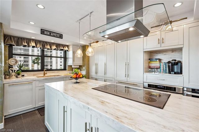 6001 Pelican Bay BLVD # 204, Naples, FL 34108