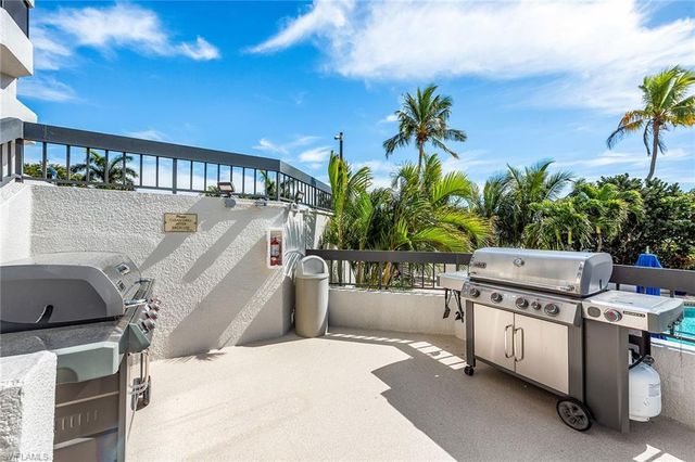 6001 Pelican Bay BLVD # 204, Naples, FL 34108
