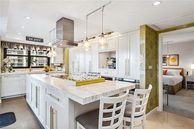 6001 Pelican Bay BLVD # 204, Naples, FL 34108