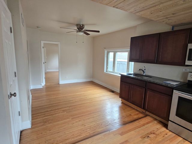 5750 W 65th Street, Chicago, IL 60638