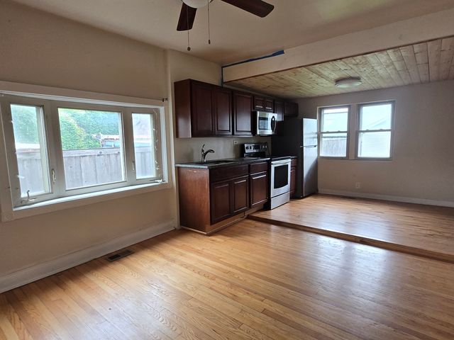 5750 W 65th Street, Chicago, IL 60638
