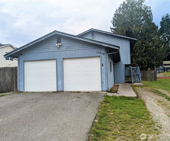 11710 25th Avenue SE, Everett, WA 98208