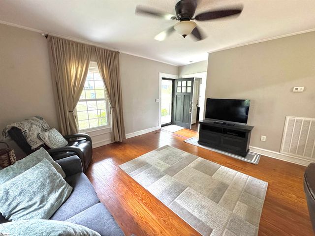 100 Garrison Street, Easley, SC 29640
