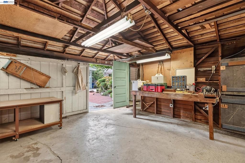 Image 34 of property listing at 1075 Durant Ave, San Leandro, CA 94577