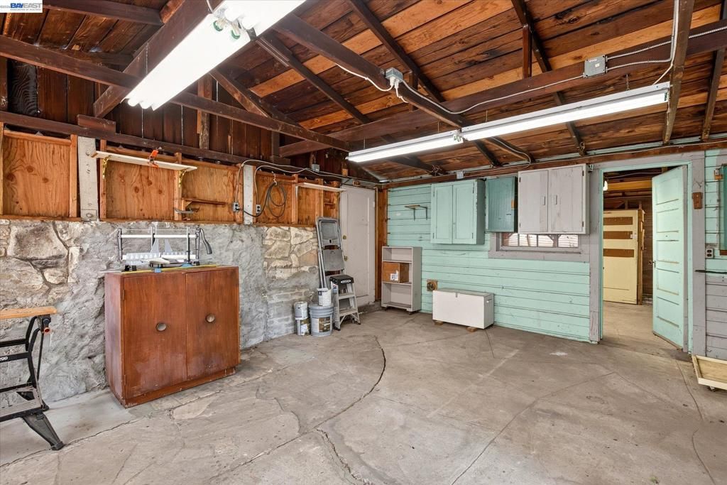 Image 37 of property listing at 1075 Durant Ave, San Leandro, CA 94577